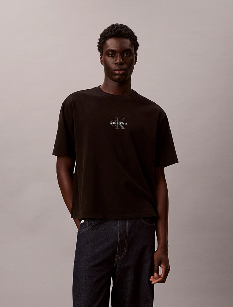 T-shirt con monogramma dal taglio relaxed Calvin Klein
