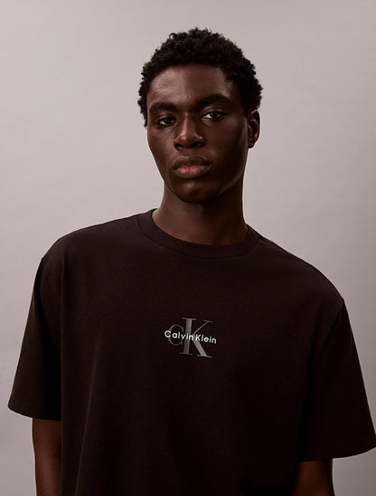 T-shirt con monogramma dal taglio relaxed Calvin Klein