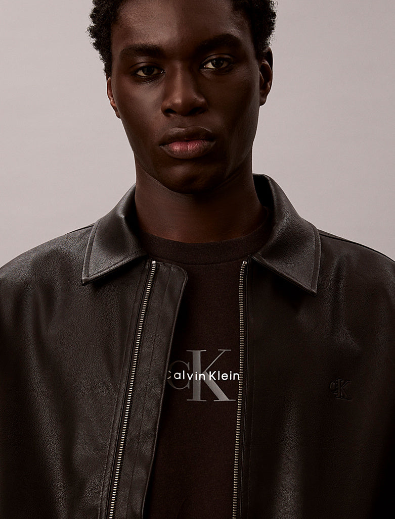 T-shirt con monogramma dal taglio relaxed Calvin Klein
