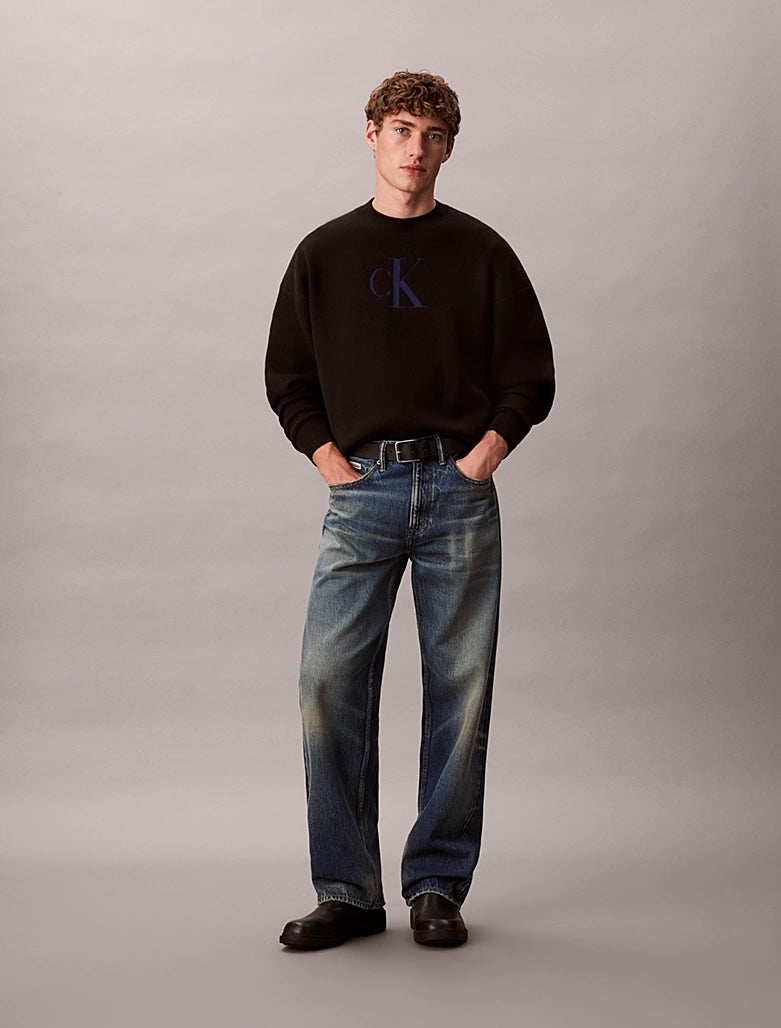 Maglione con logo monogramma con emblema in misto cotone taglio relaxed