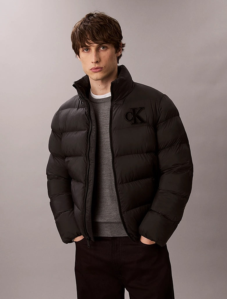 Piumino con monogramma