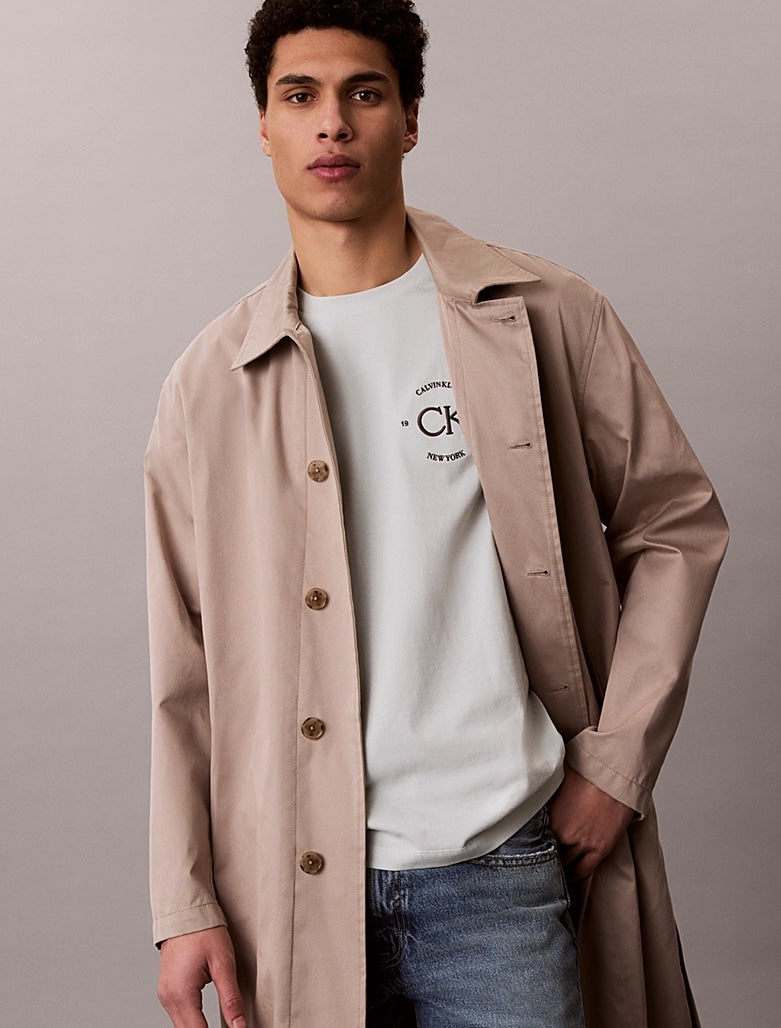 T-shirt con logo ricamato Calvin Klein