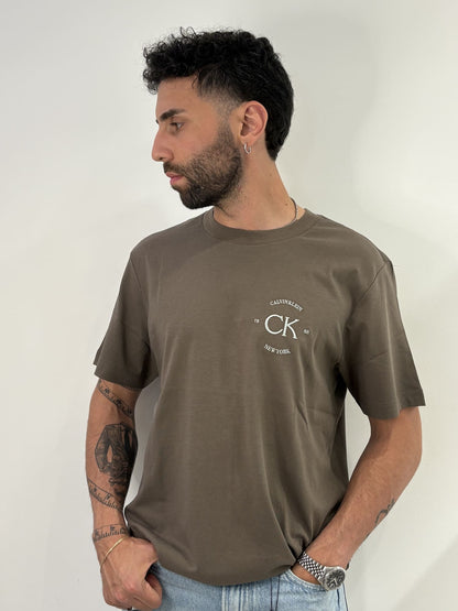 T-shirt con logo ricamato Calvin Klein