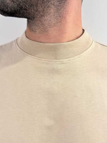 T-shirt over basic