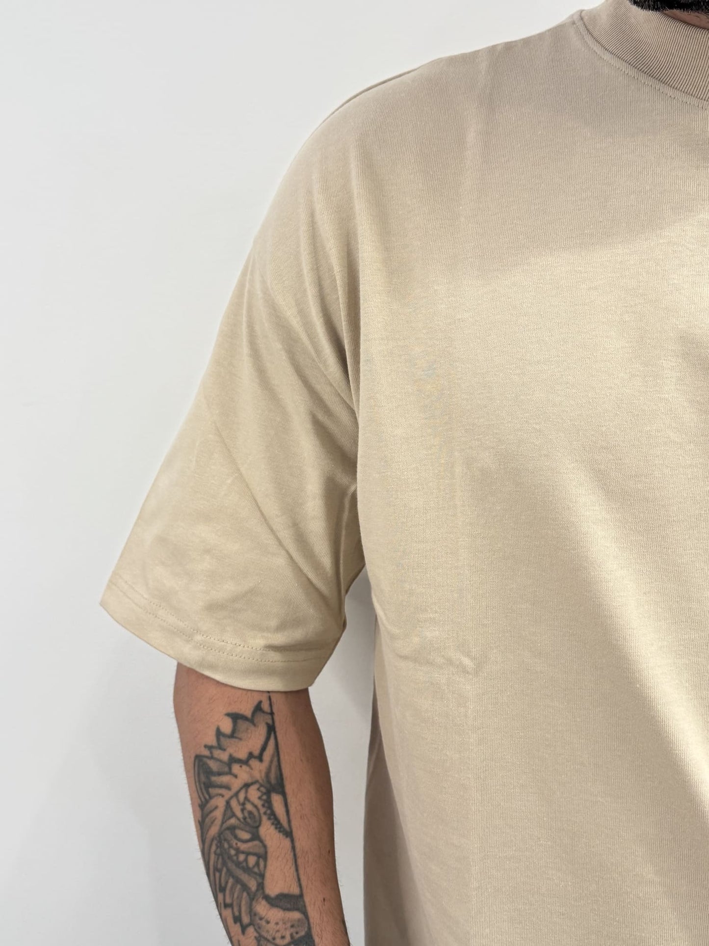 T-shirt over basic
