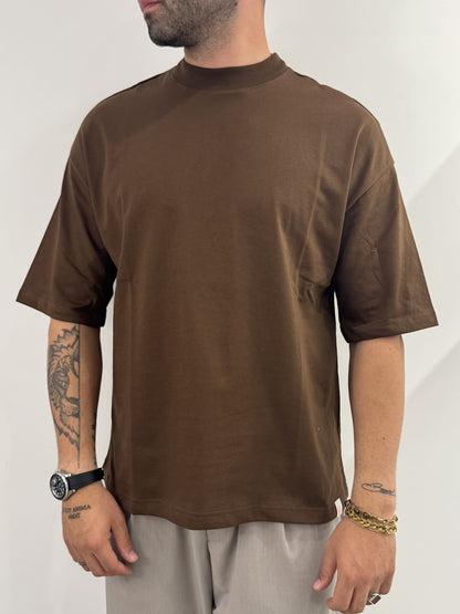 T-shirt over basic cioccolato