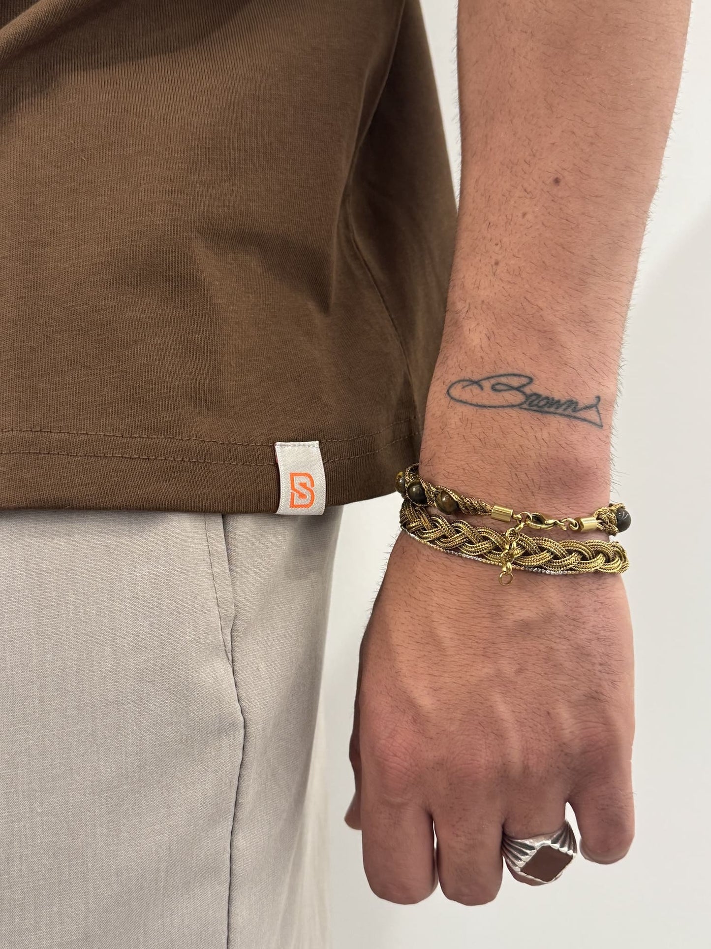 T-shirt over basic cioccolato