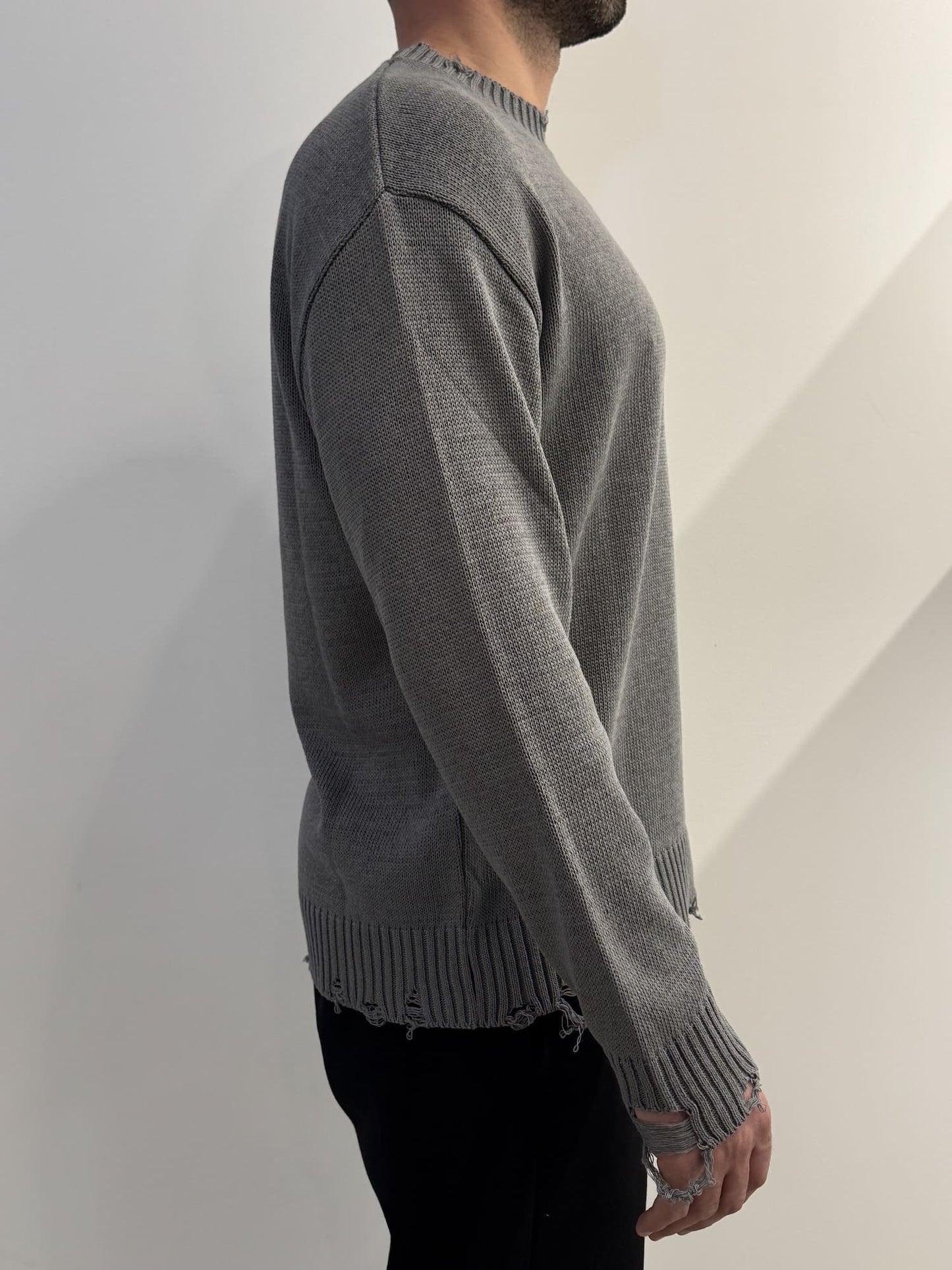 Maglia con strappi
