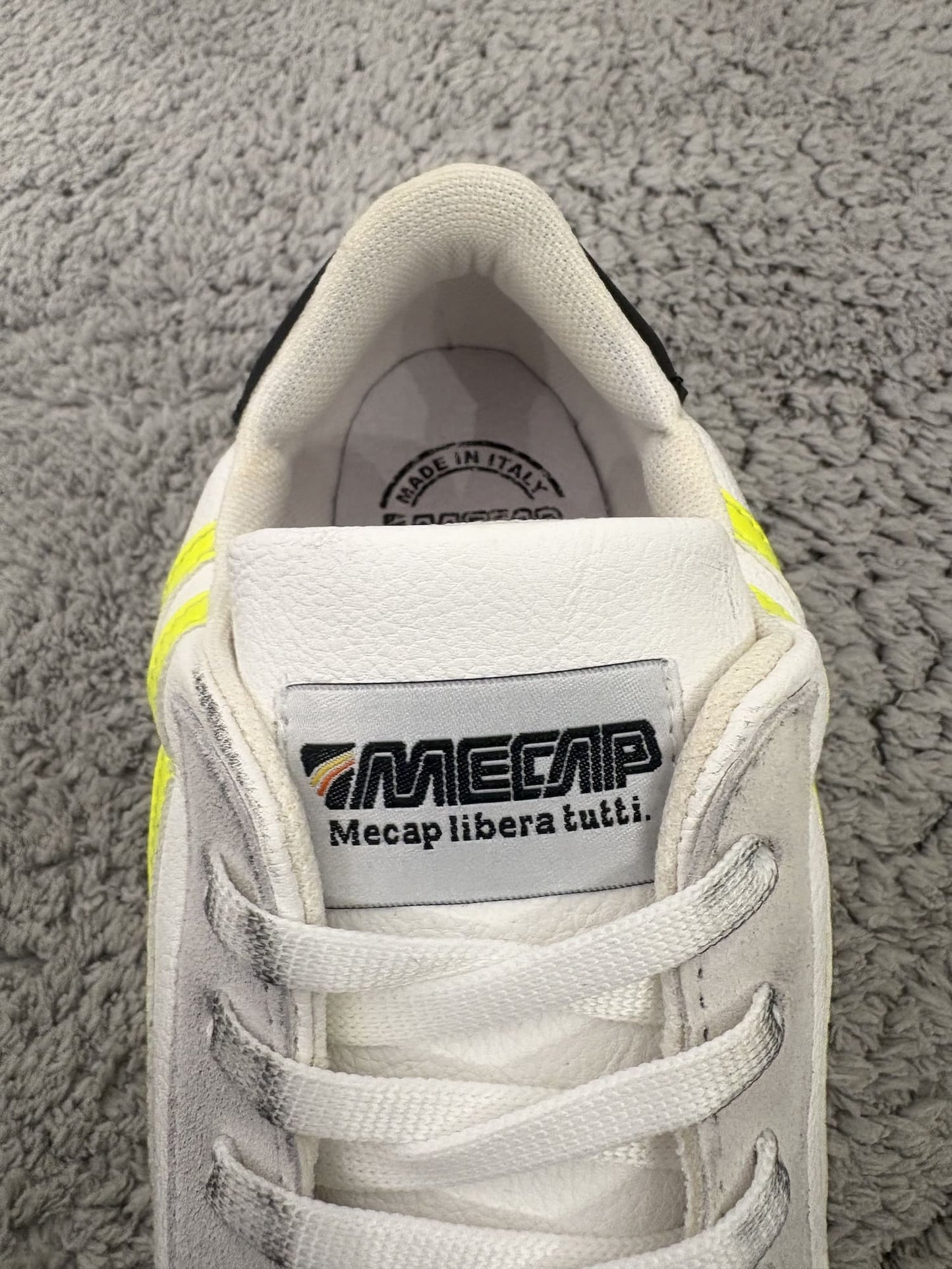 Scarpa Mecap bassa con logo sui lati