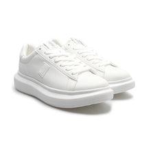 Sneakers Refrigue con para alta