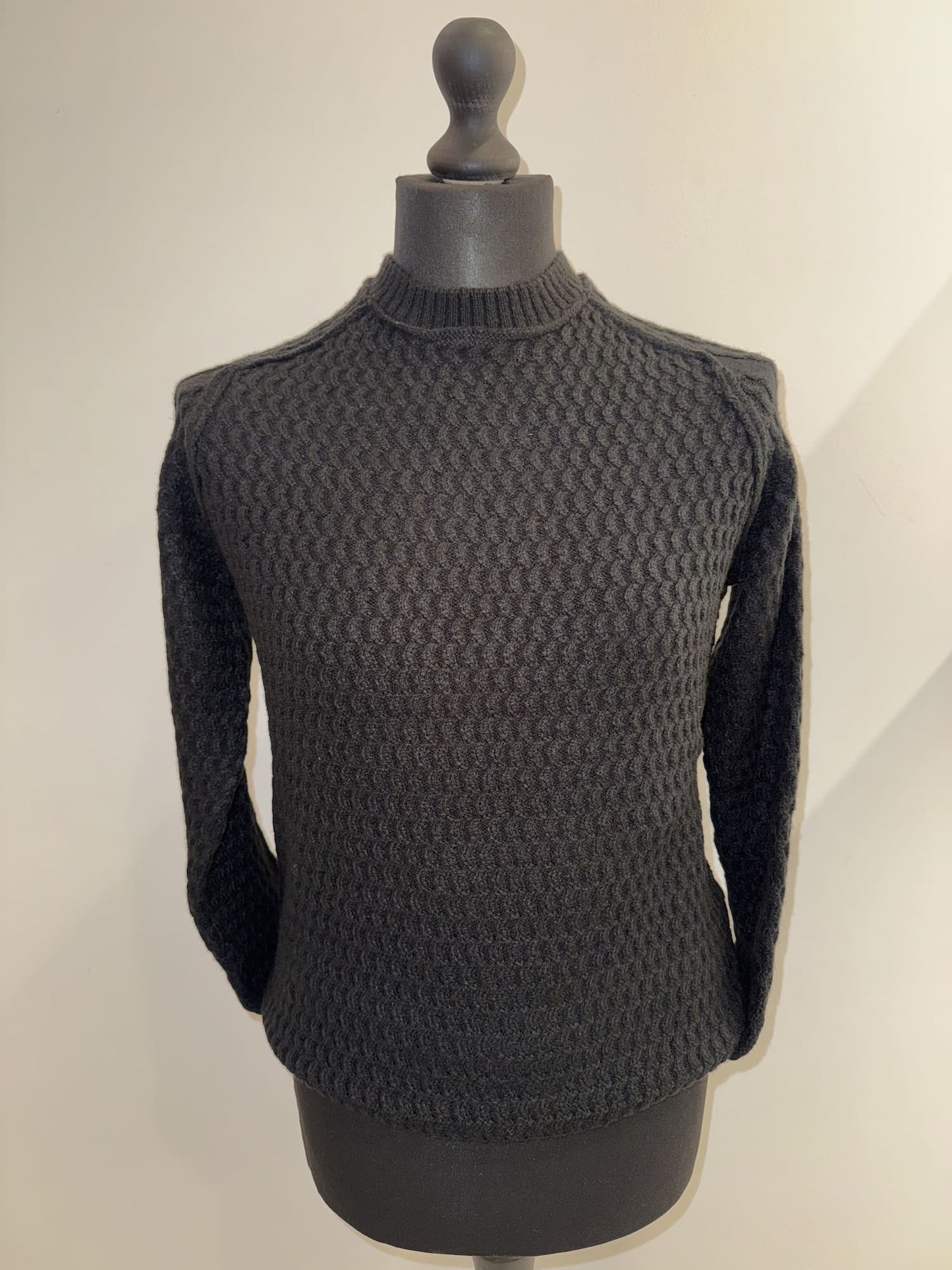 Pullover paricollo strutturato