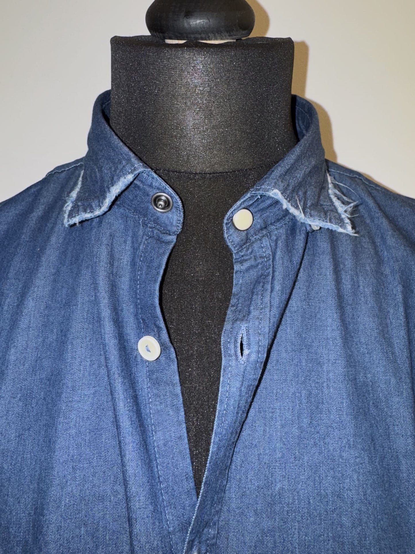 Camicia in denim collo francese