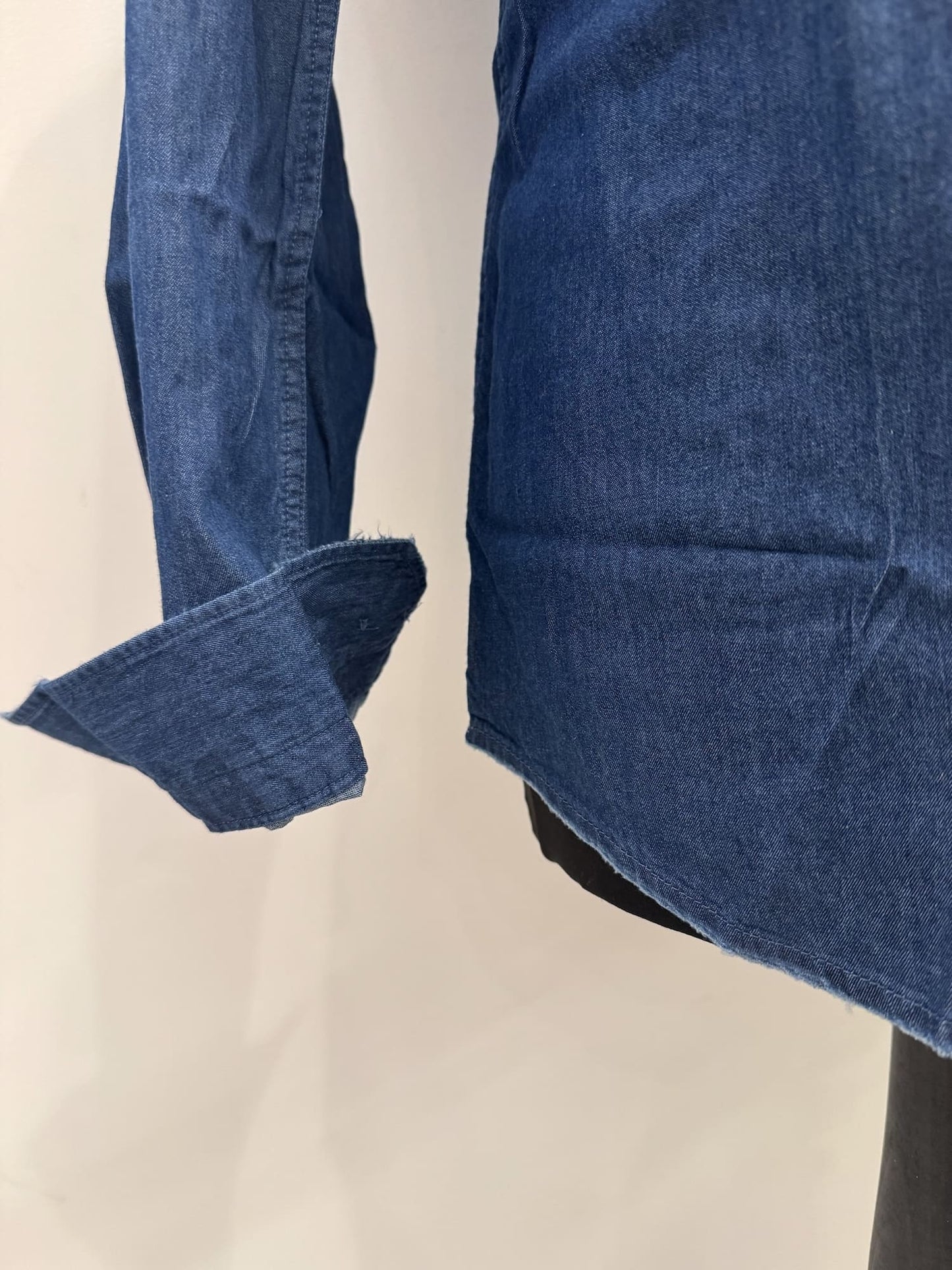 Camicia in denim collo francese