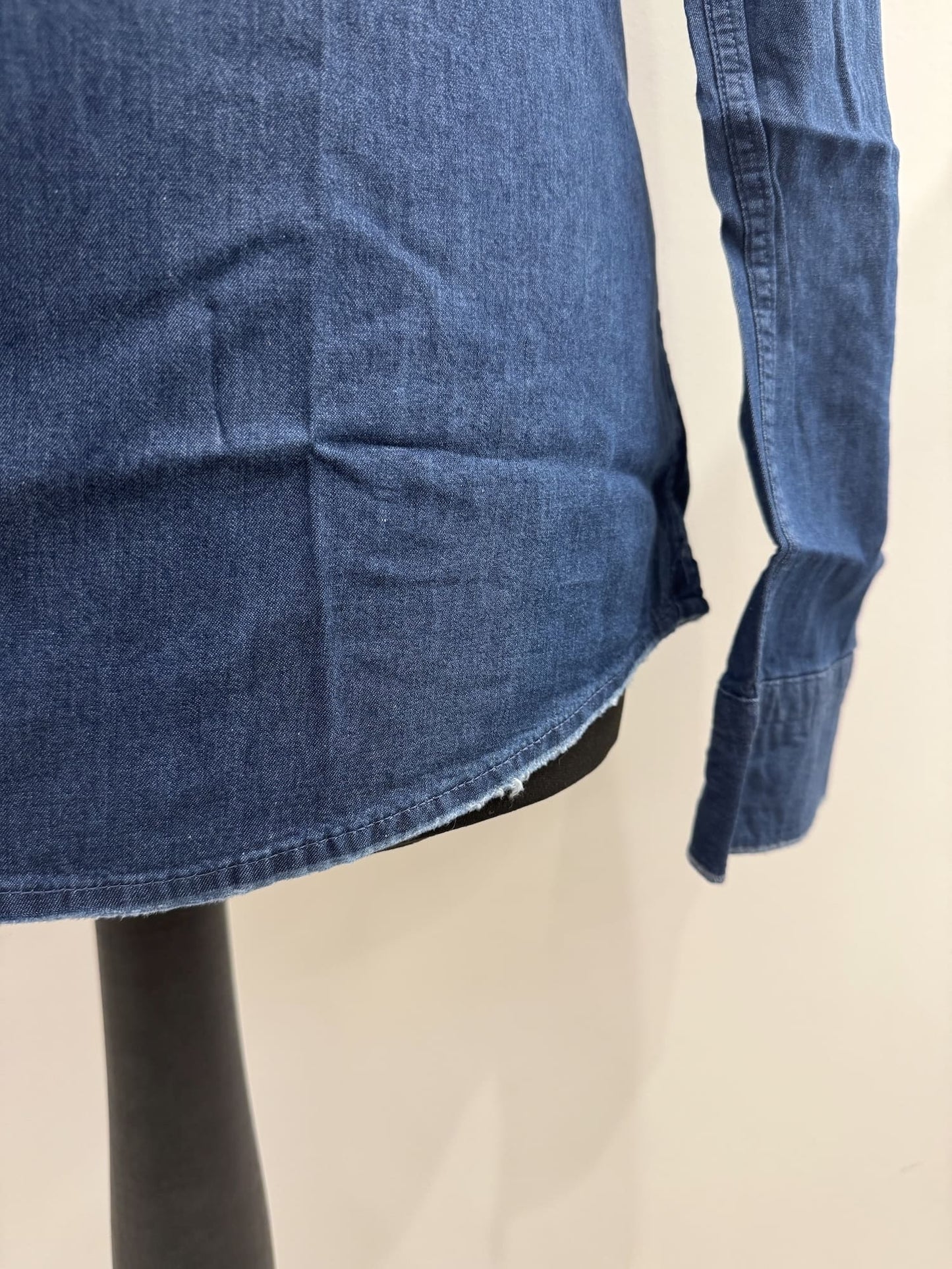 Camicia in denim collo francese