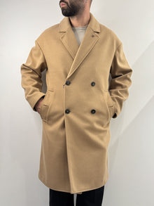 Cappotto over doppio petto beige