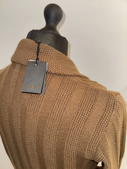 Cardigan Out/Fit