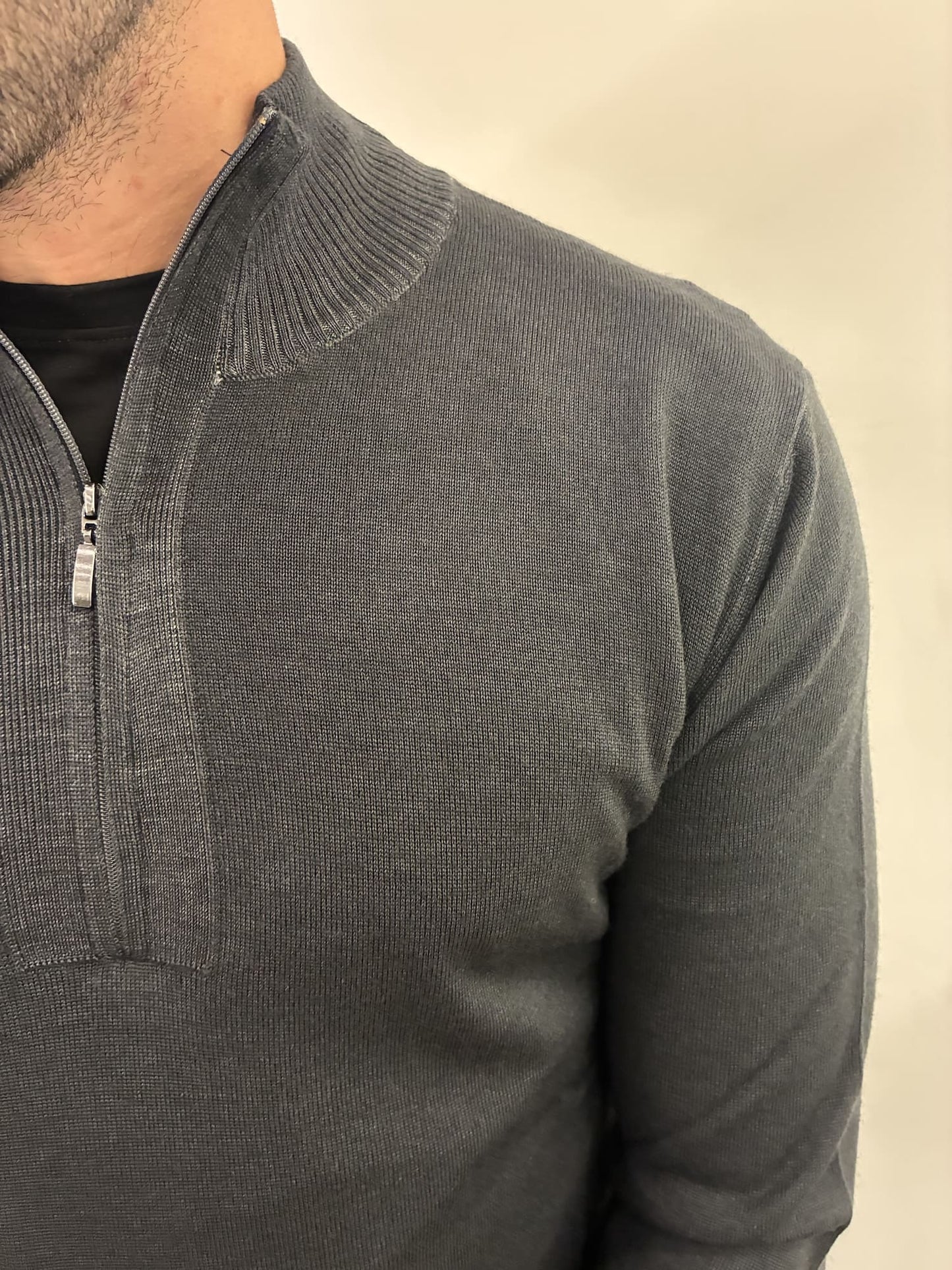 Maglioncino Out/Fit con mezza zip