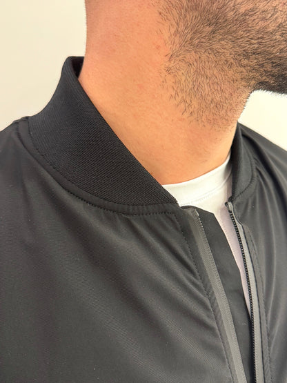 Giubbotto leggero tessuto tecnico elasticizzato