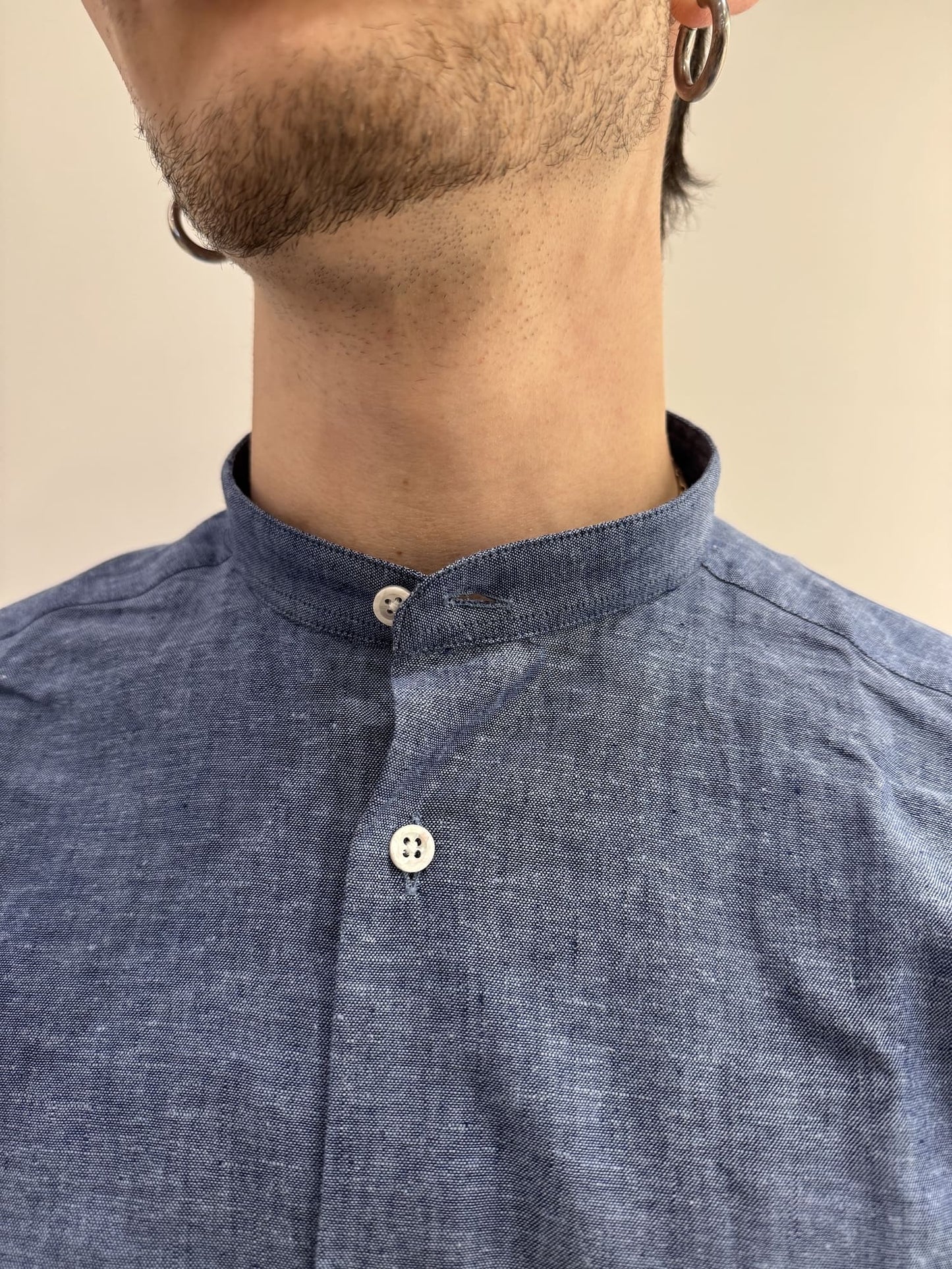 Camicia collo coreana in lino
