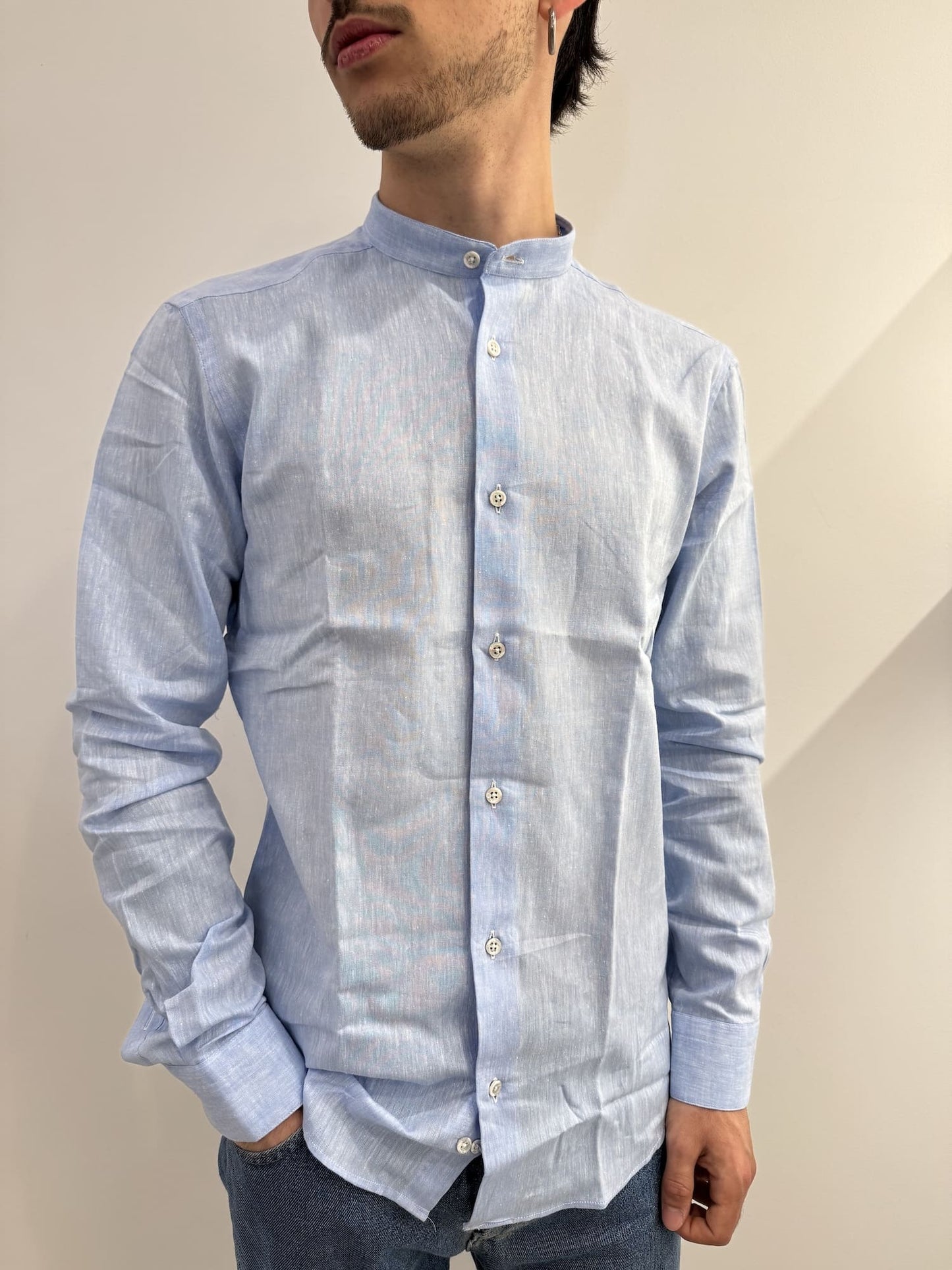 Camicia collo coreana in lino