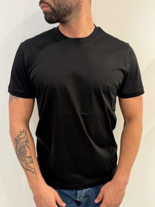 T-shirt Out/Fit nero