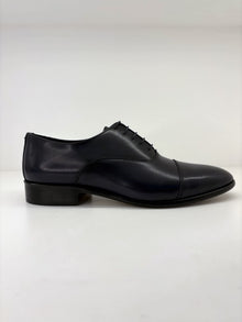 Scarpa elegante con lacci