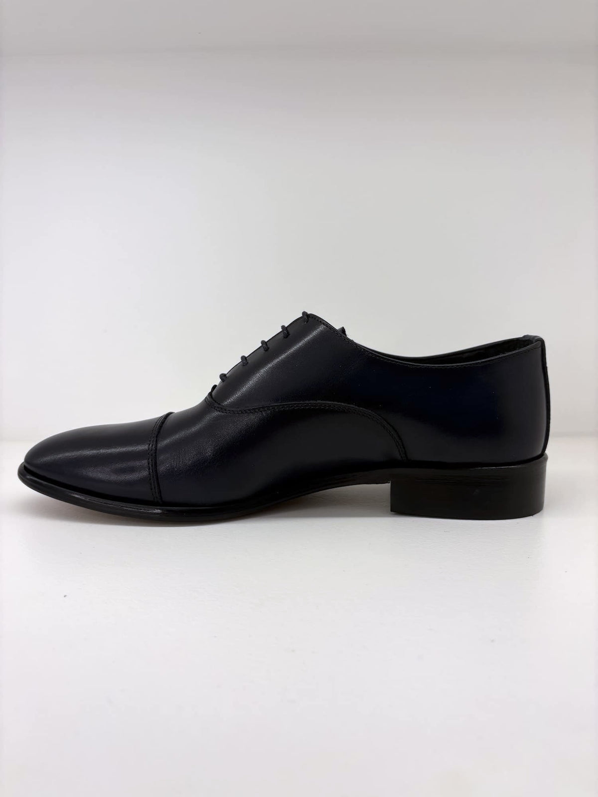 Scarpa elegante con lacci