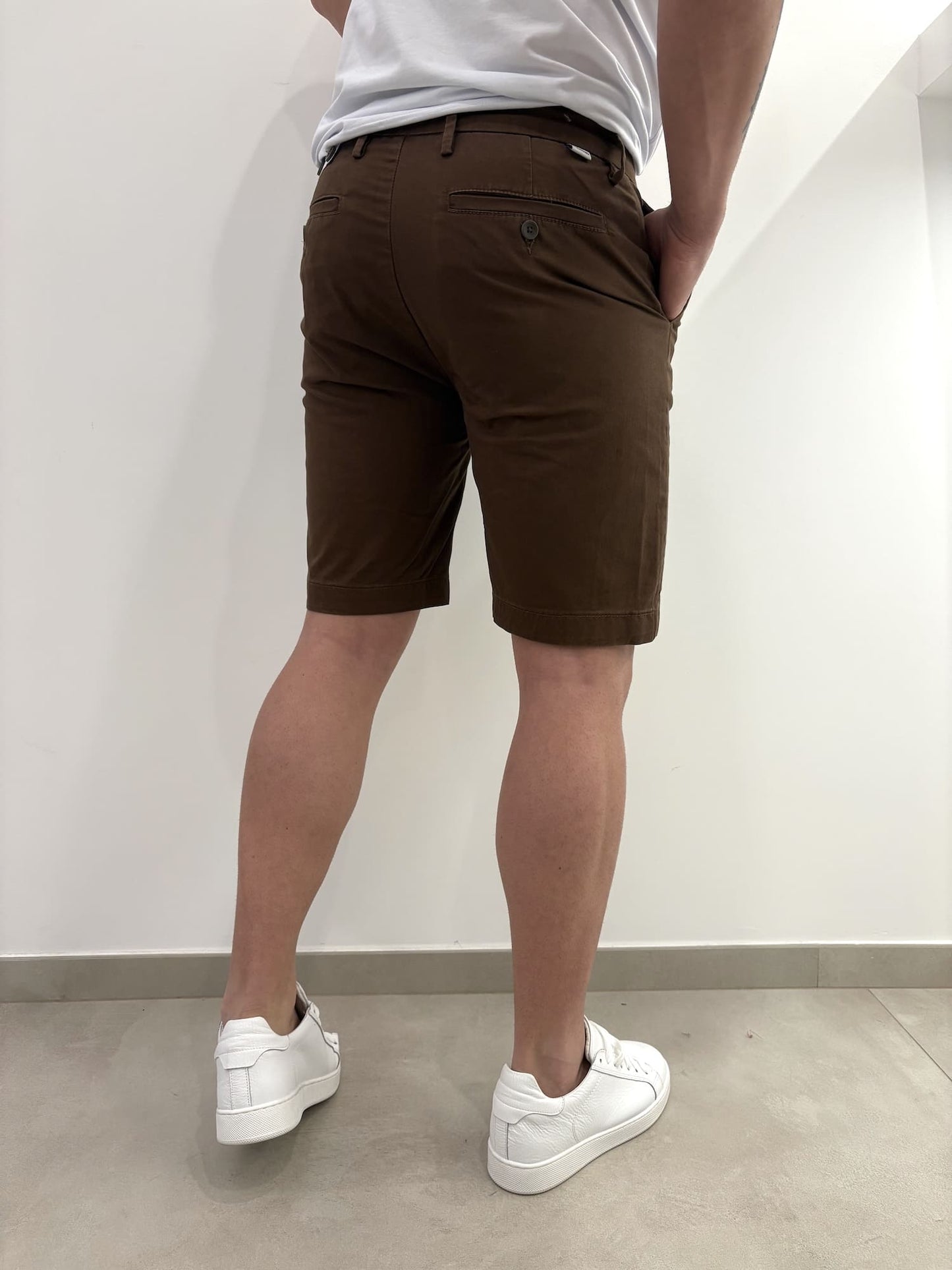 Bermuda tasca a filo slim