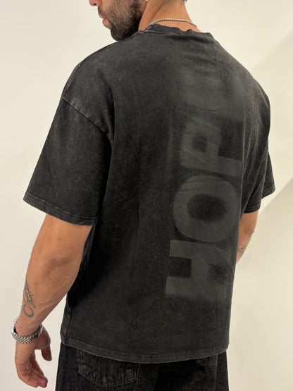 T-shirt cropped con stampa slavata