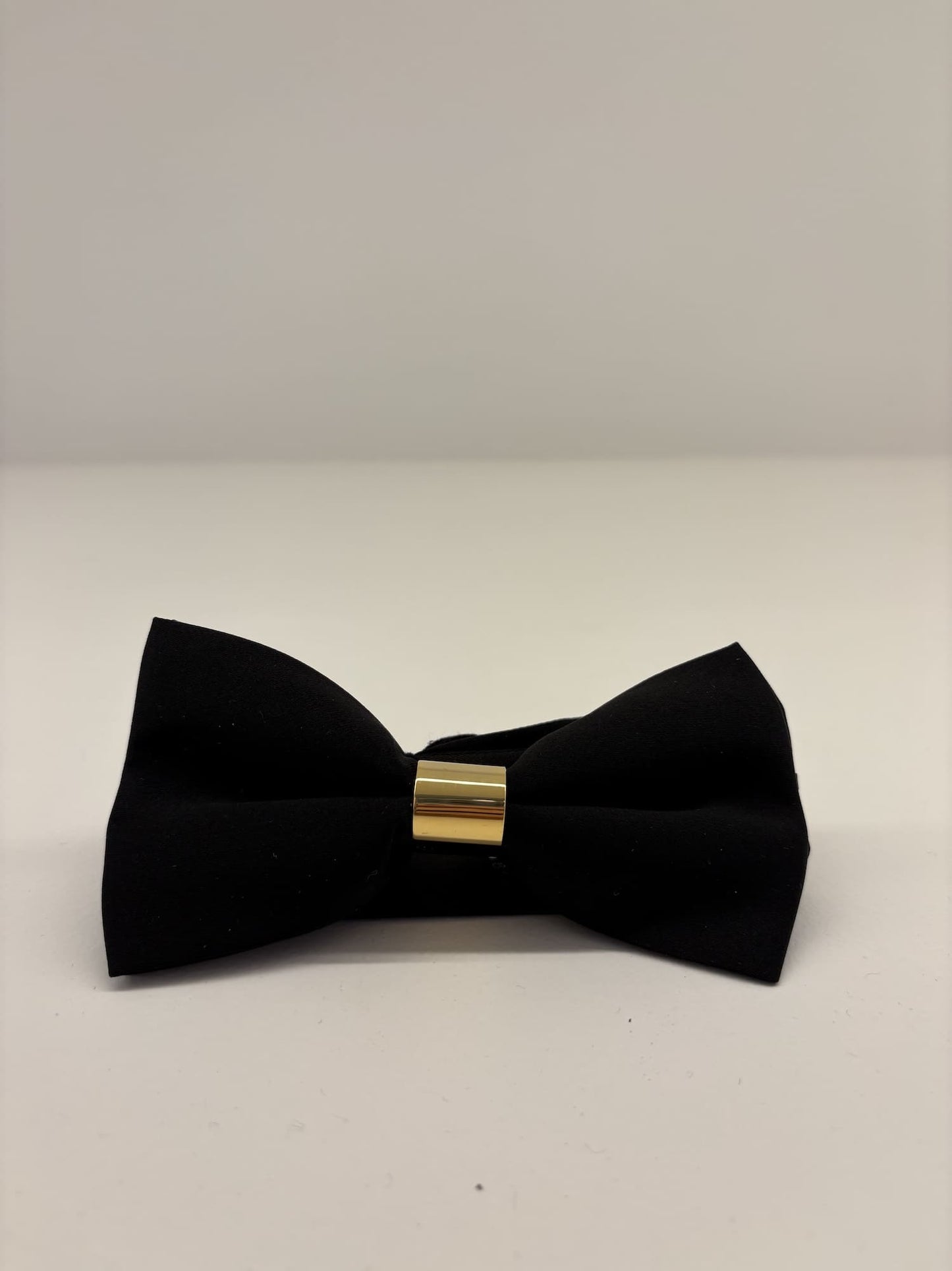 Papillon raso nero