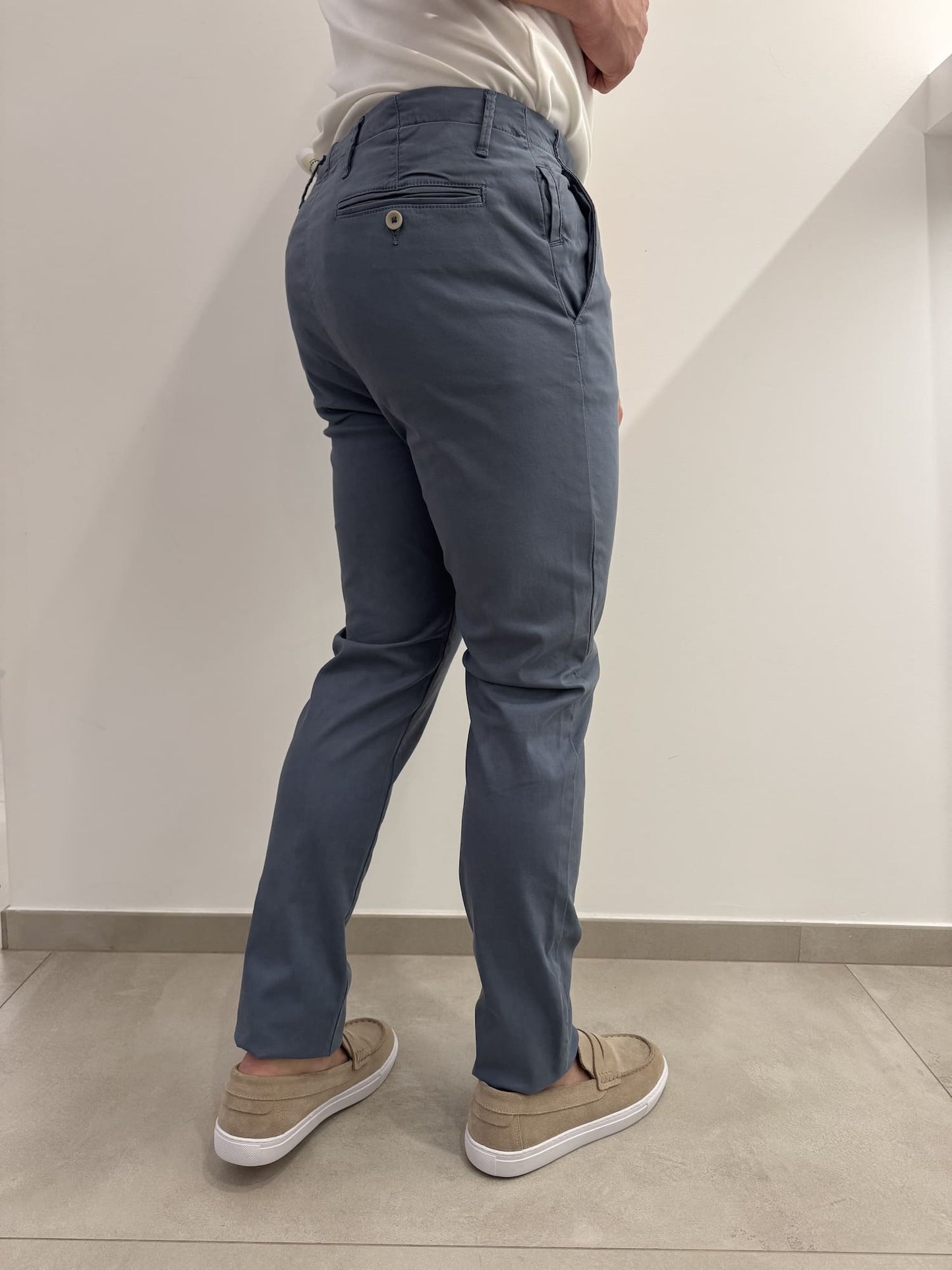 Pantalone tasca a filo in cotone operato