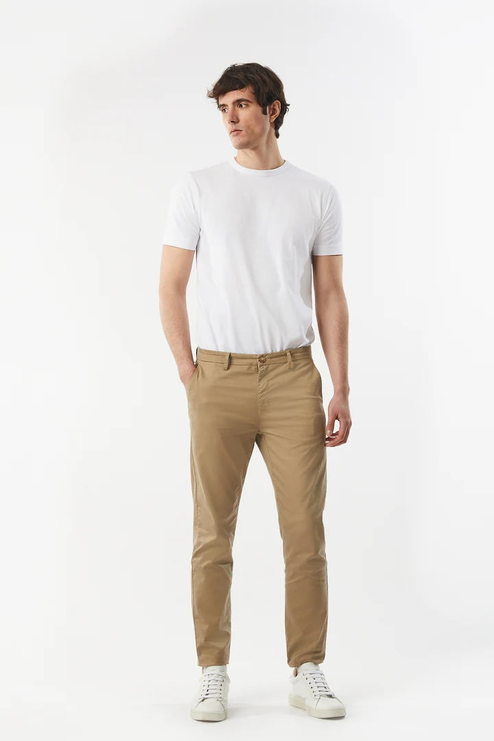Pantaloni chinos slim fit