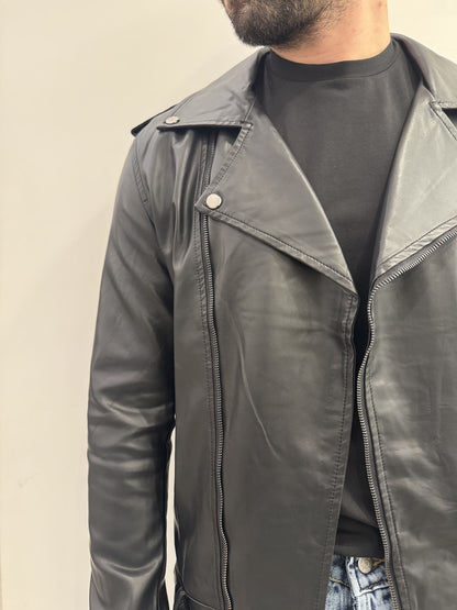 Giubotto in Pelle Stile Chiodo