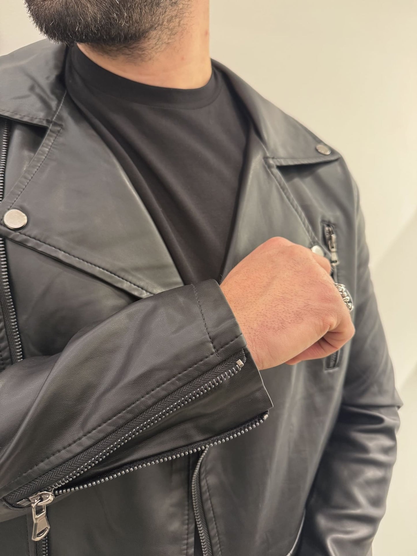 Giubotto in Pelle Stile Chiodo