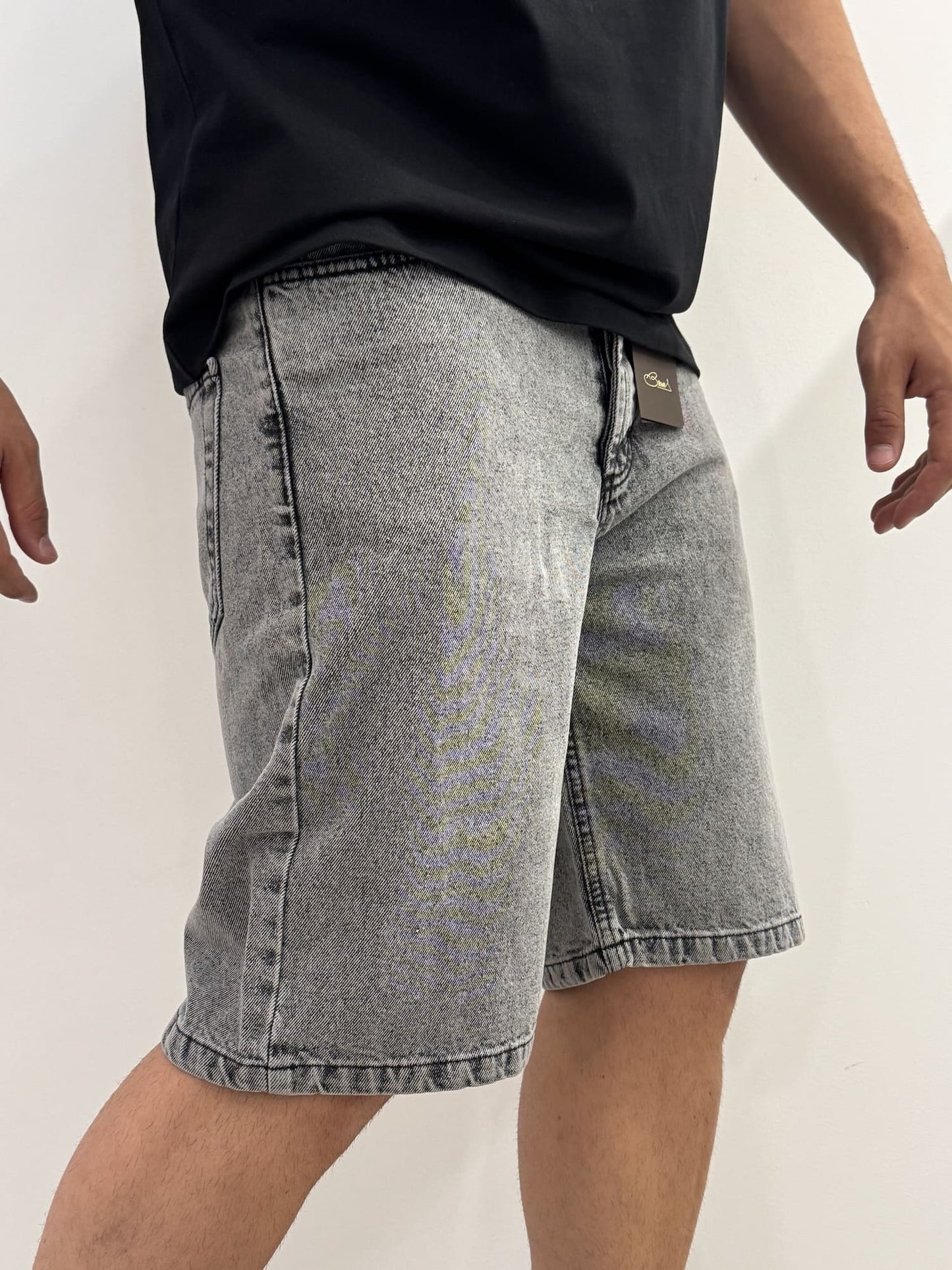 Bermuda in jeans grigio
