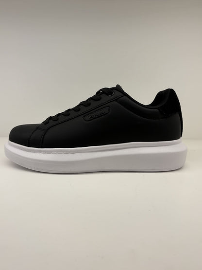 Sneakers Refrigue con para alta