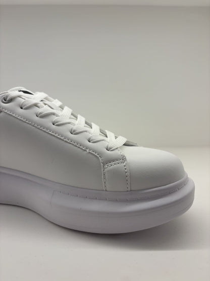 Sneakers Refrigue con para alta