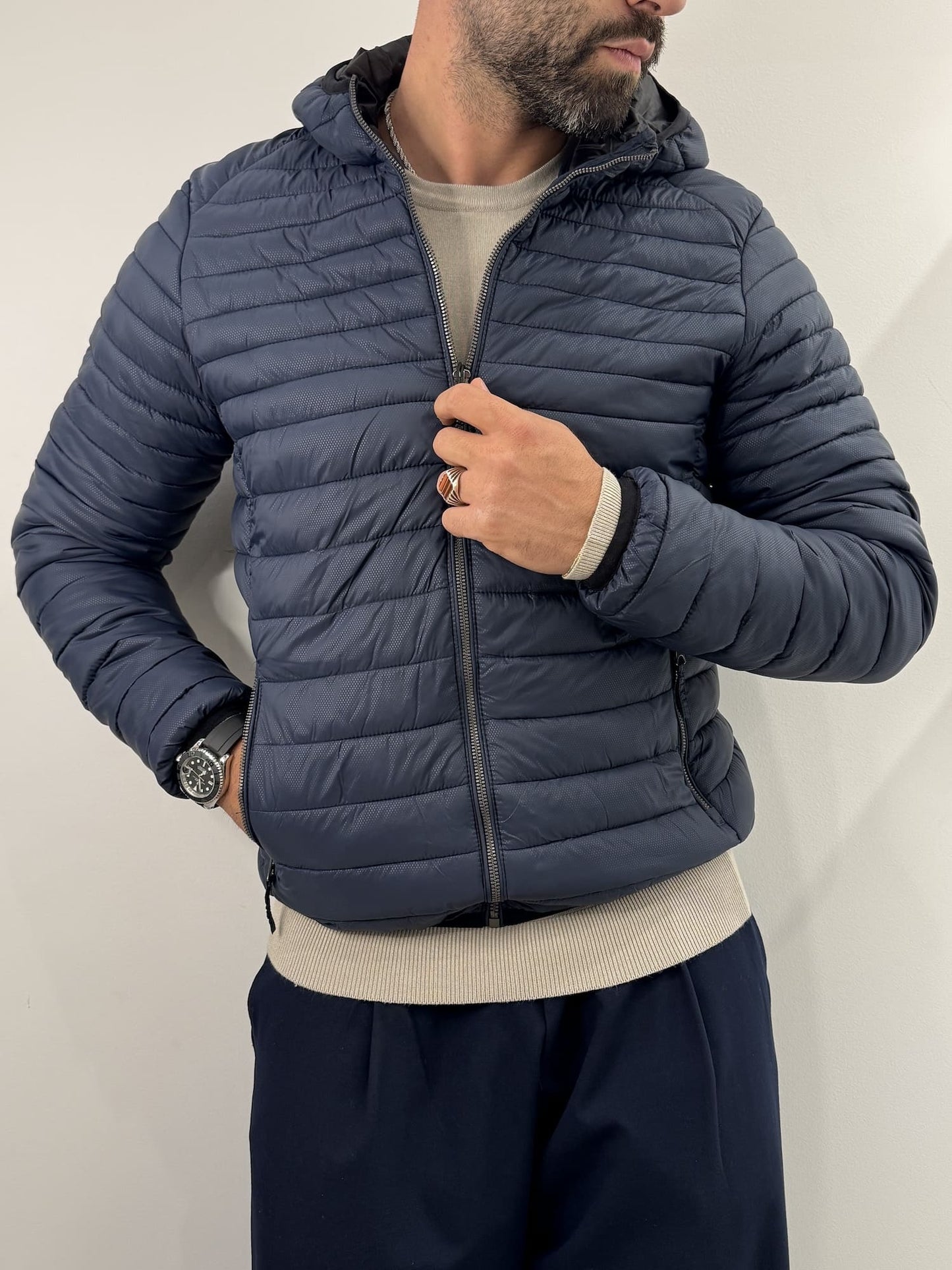 Giubbotto 100g con cappuccio