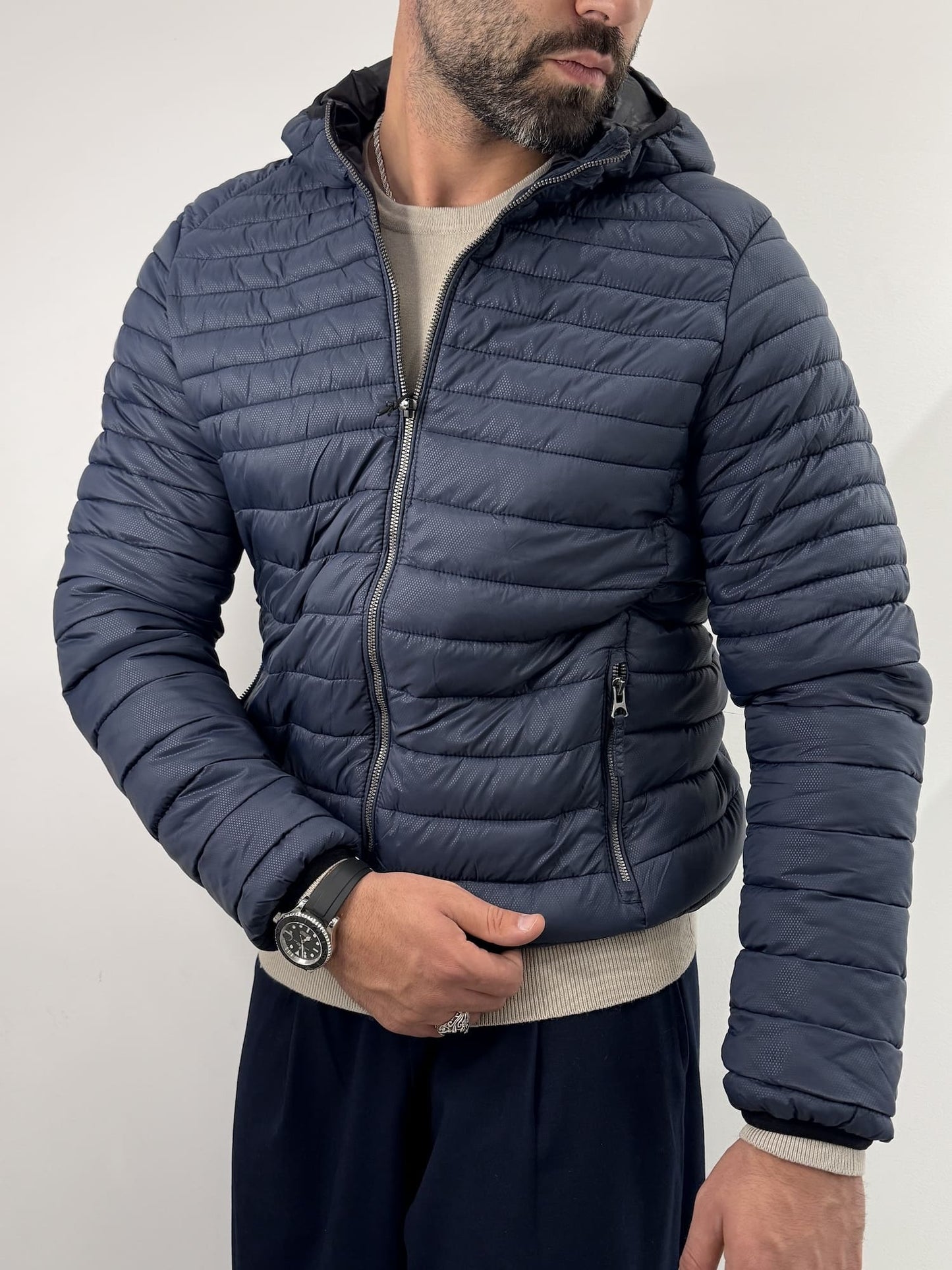 Giubbotto 100g con cappuccio