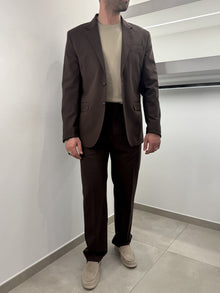 Abito monopetto marrone