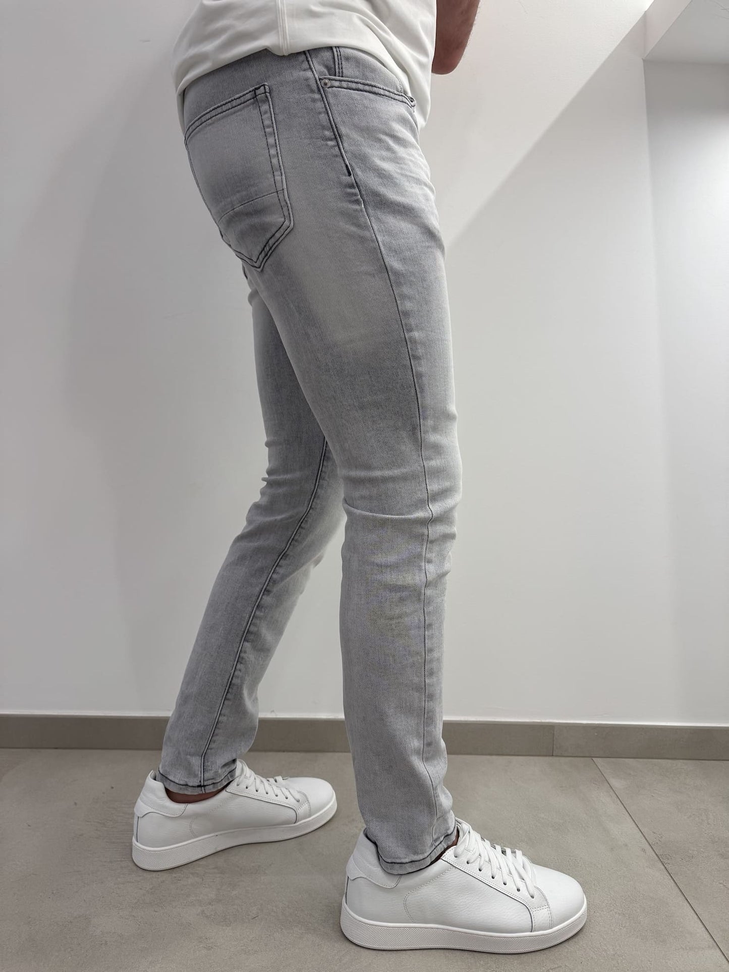 Jeans skinny grigio slavato