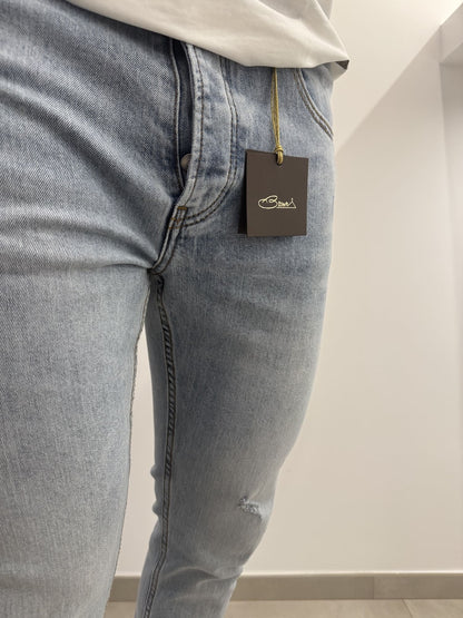 Jeans skinny chiaro graffiato